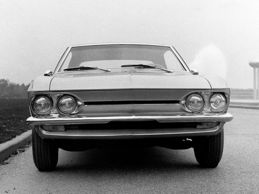  Chevrolet Electrovair II Concept 1966 года  (фото 3 из 5)